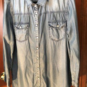 Buffalo jean shirt with pearl buttons